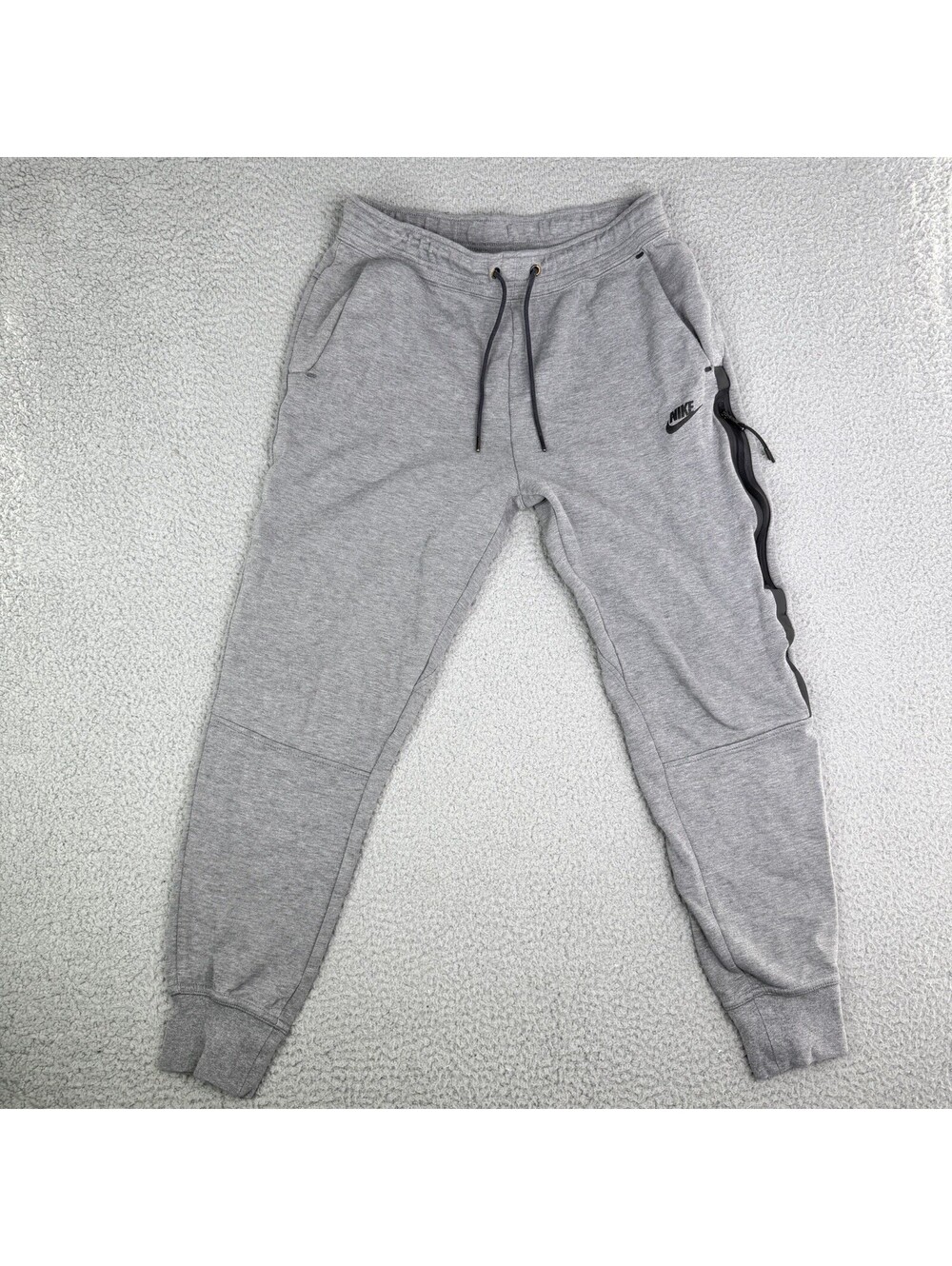 Nike Tech Fleece Joggers Womens M Gray Sweat Pants Athleisure Gym 683800-091